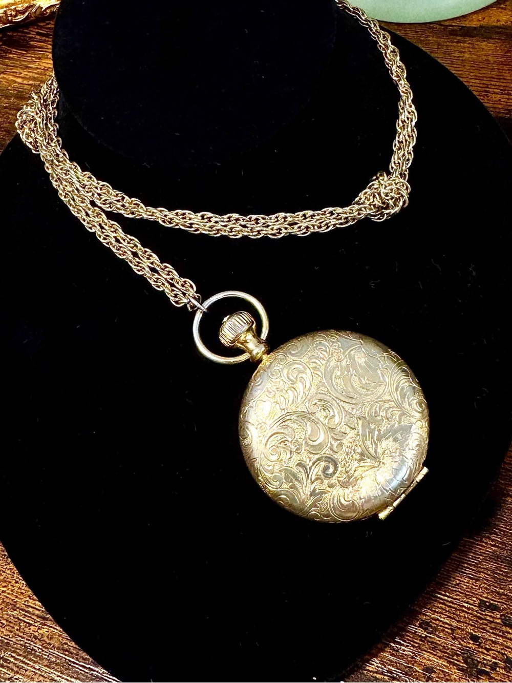 Vintage Estée Lauder 1967 Golden Tracery Powder Compact Watch & Chain - Picture 5 of 12